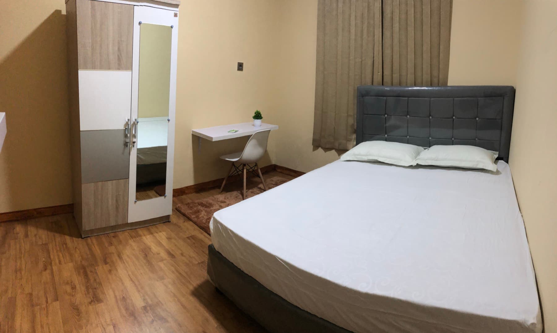 Kamar Tipe A — Queen 160×200